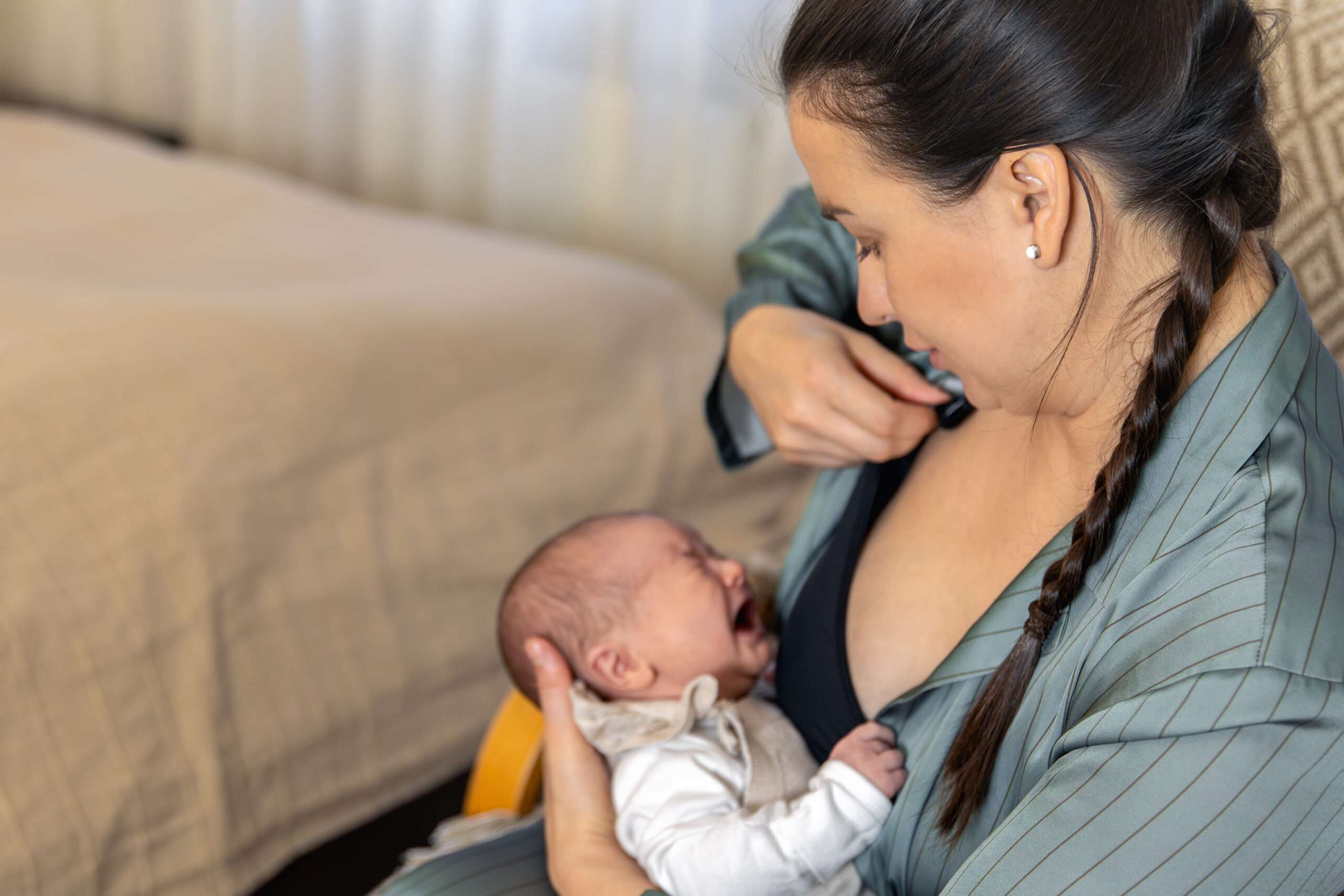 When to Stop Breastfeeding a Baby